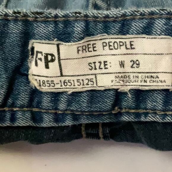 Free People High Rise Stretch MOM Pull on Jean 29 Casual Boho Festival Hippie - Picture 9 of 10